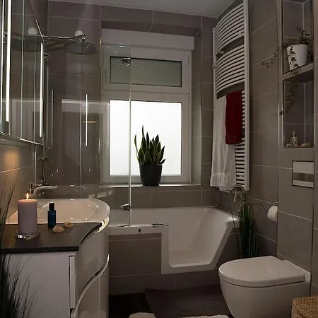 Apartment Md-7 Lutherstrasse 15 - Luxus-wasserbett-smarttv-terrasse-2schlafzimmer Magdeburg